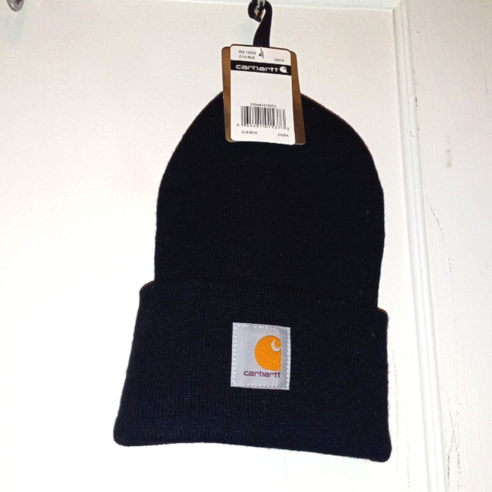 Black Carhartt Beanie hat w/ tags